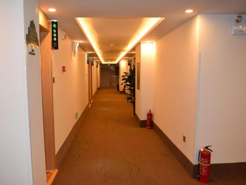 Greentree Inn Zhengzhou Xinzheng City Longhu Town Xiangyun Road Express Hotel Εξωτερικό φωτογραφία