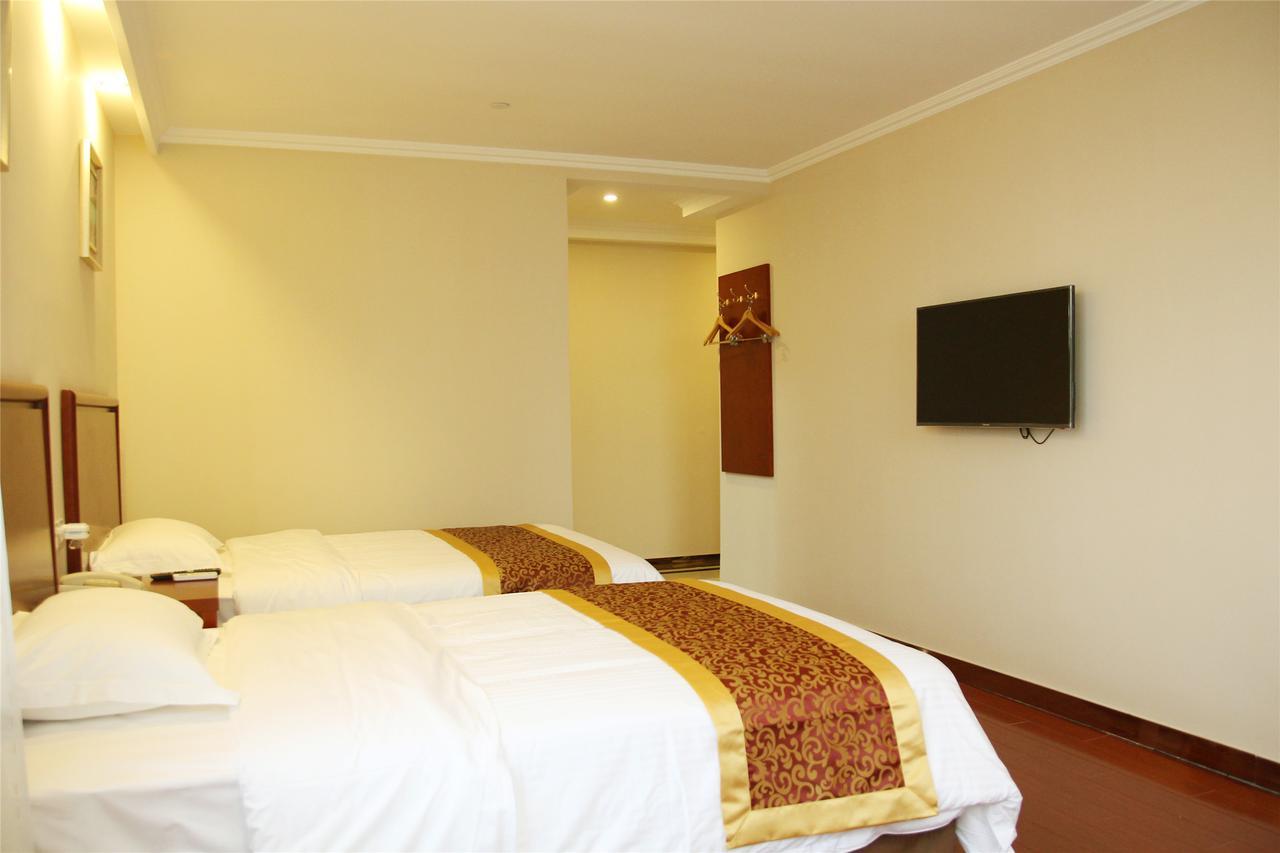 Greentree Inn Zhengzhou Xinzheng City Longhu Town Xiangyun Road Express Hotel Εξωτερικό φωτογραφία